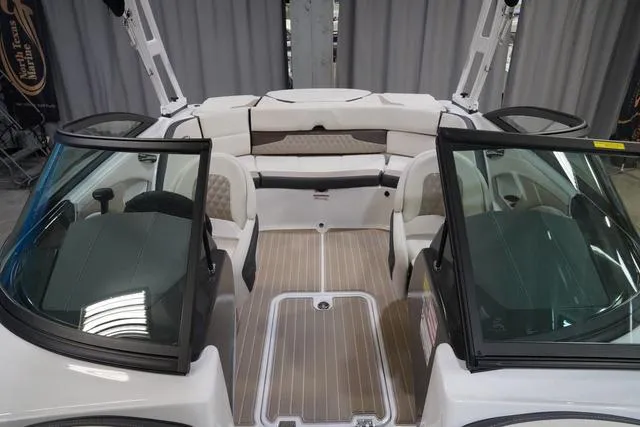 Slide: The Image of Monterey 224FS 2025 - 11