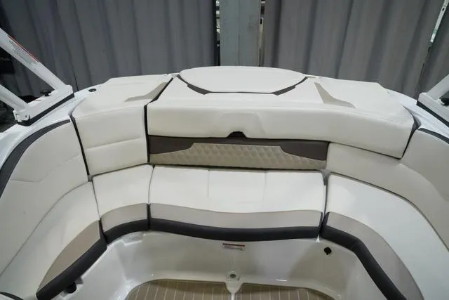 Slide: The Image of Monterey 224FS 2025 - 18