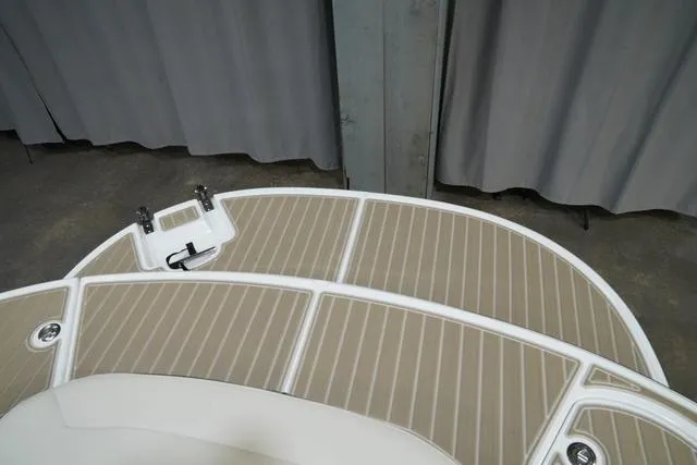 Slide: The Image of Monterey 224FS 2025 - 21