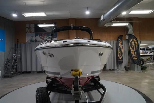 Slide: The Image of Monterey 238SS Super Sport 2025 - 3