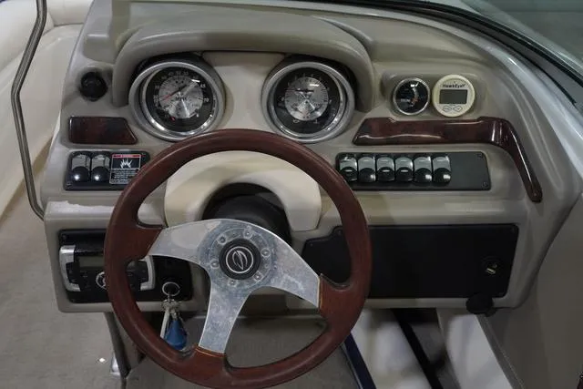 Slide: The Image of Crownline Boats 215 SS 2012 - 16