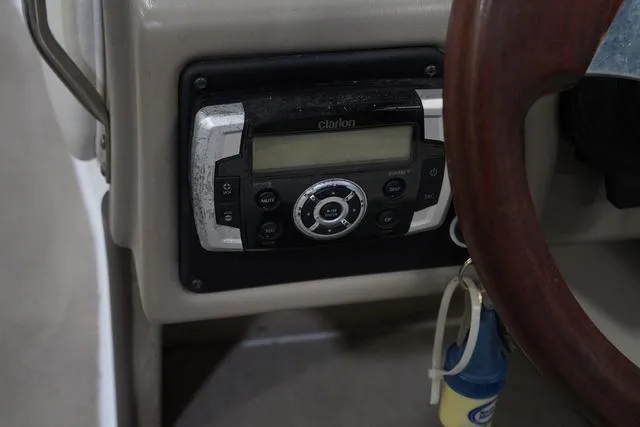 Slide: The Image of Crownline Boats 215 SS 2012 - 17