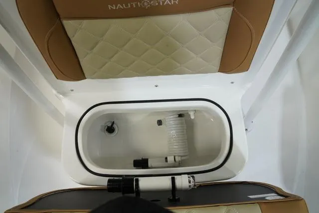 Slide: The Image of NauticStar 212 Legacy 2025 - 13