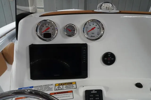 Slide: The Image of NauticStar 212 Legacy 2025 - 21