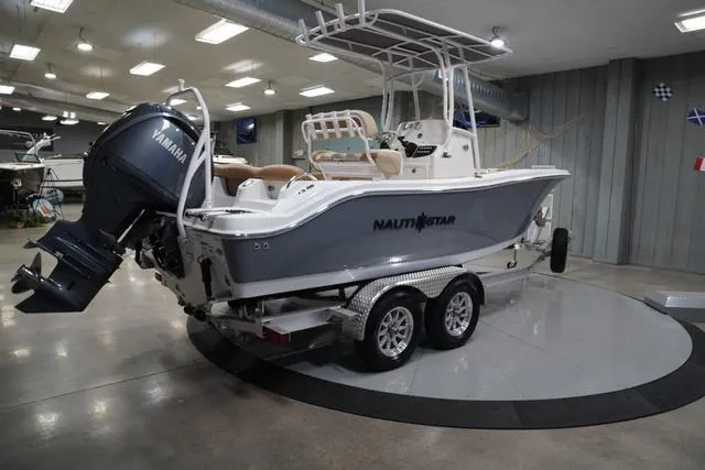 Slide: The Image of NauticStar 212 Legacy 2025 - 6