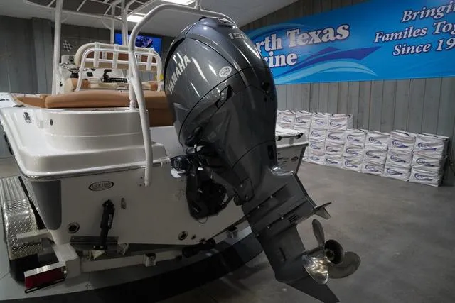 Slide: The Image of NauticStar 212 Legacy 2025 - 8