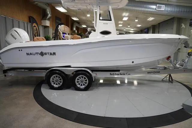 Slide: The Image of NauticStar 242L Offshore 2025 - 5