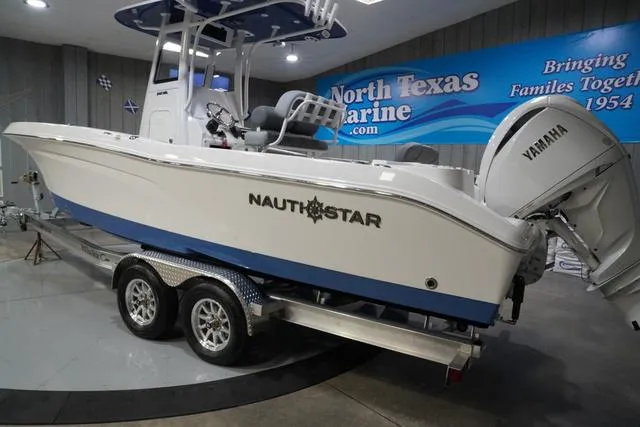 Slide: The Image of NauticStar 242L Offshore 2025 - 10