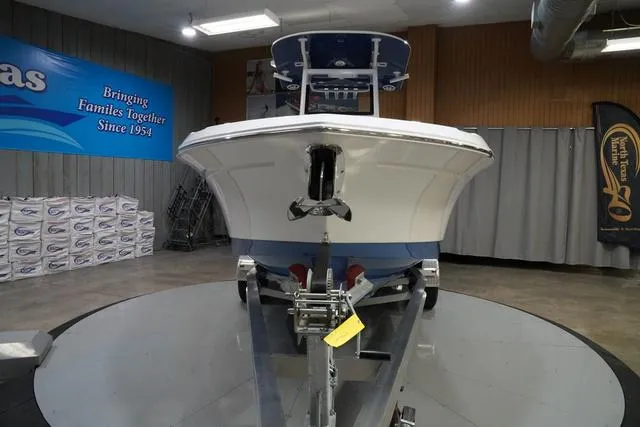 Slide: The Image of NauticStar 242L Offshore 2025 - 3