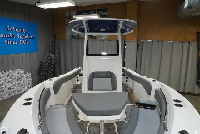 Slide: The Image of NauticStar 242L Offshore 2025 - 4