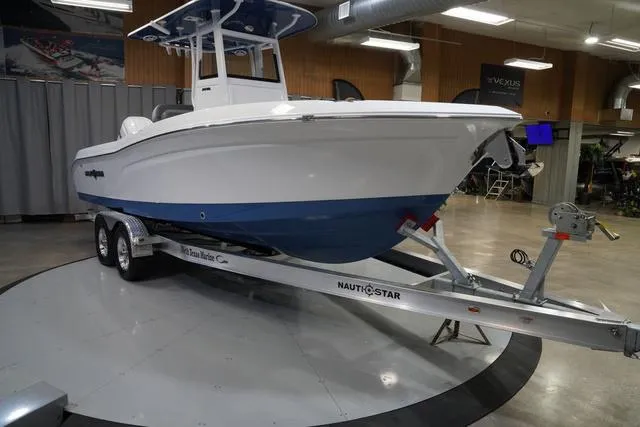 Slide: The Image of NauticStar 242L Offshore 2025 - 5