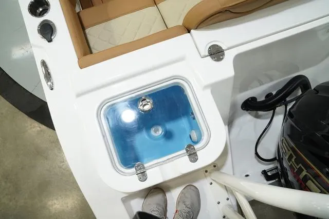 Slide: The Image of NauticStar 222L Offshore 2025 - 19