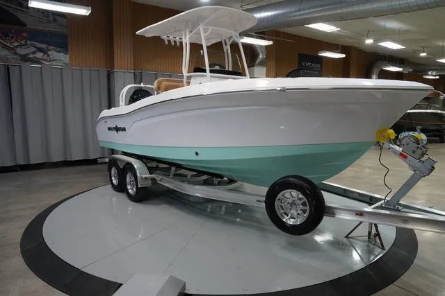 Slide: The Image of NauticStar 222L Offshore 2025 - 4