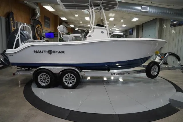 Slide: The Image of NauticStar 212 Legacy 2025 - 5