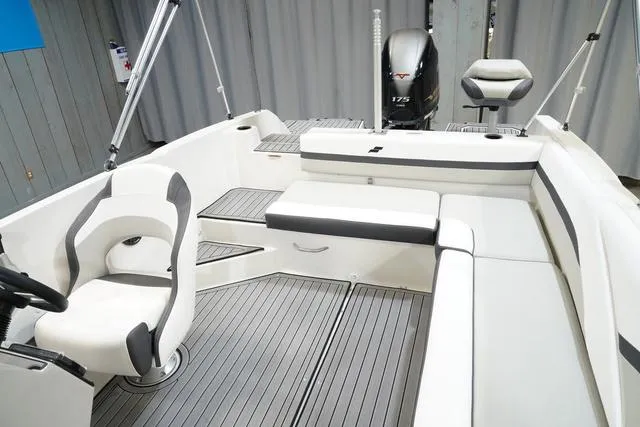 Slide: The Image of Starcraft SVX 211 OB 2024 - 14