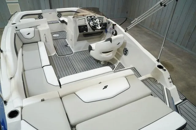 Slide: The Image of Starcraft SVX IO 211 2025 - 19