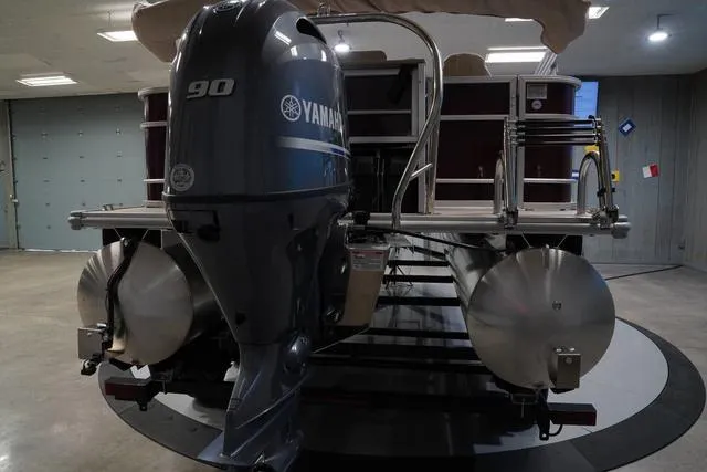 Slide: The Image of Starcraft EX Fish 20 FD 2025 - 7