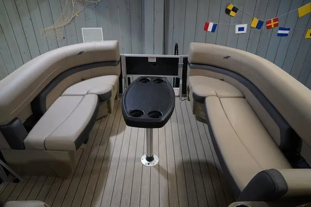 Slide: The Image of Starcraft EX Fish 22 FD 2025 - 11