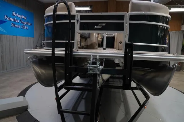 Slide: The Image of Starcraft EX Fish 22 FD 2025 - 3