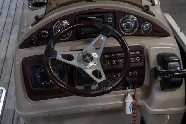 Slide: The Image of Berkshire 23RFX 3.0 2016 - 18