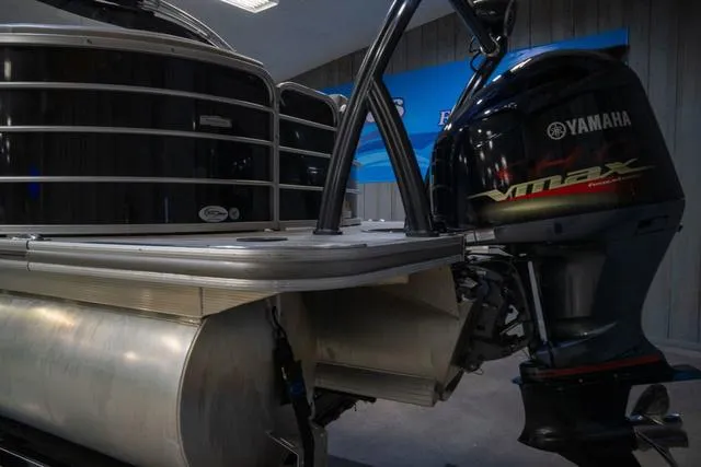 Slide: The Image of Berkshire 23RFX 3.0 2016 - 9