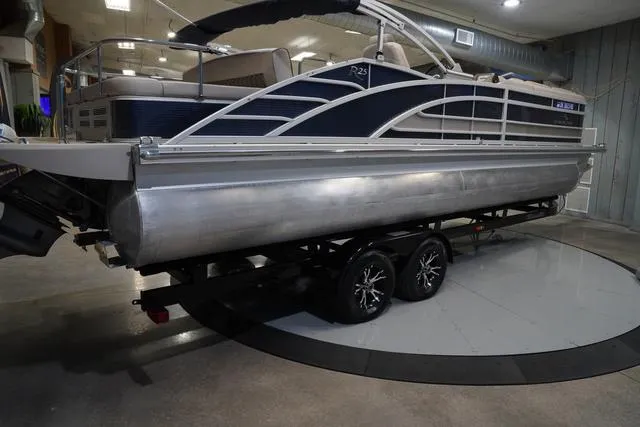 Slide: The Image of Bennington 25 RSB 2019 - 7