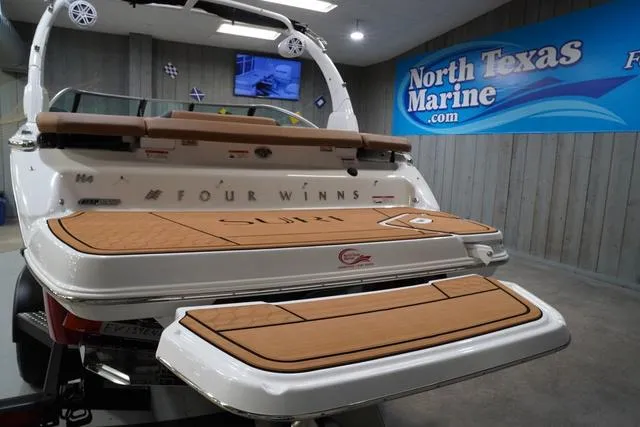 Slide: The Image of Four Winns H4 Surf 2025 - 7