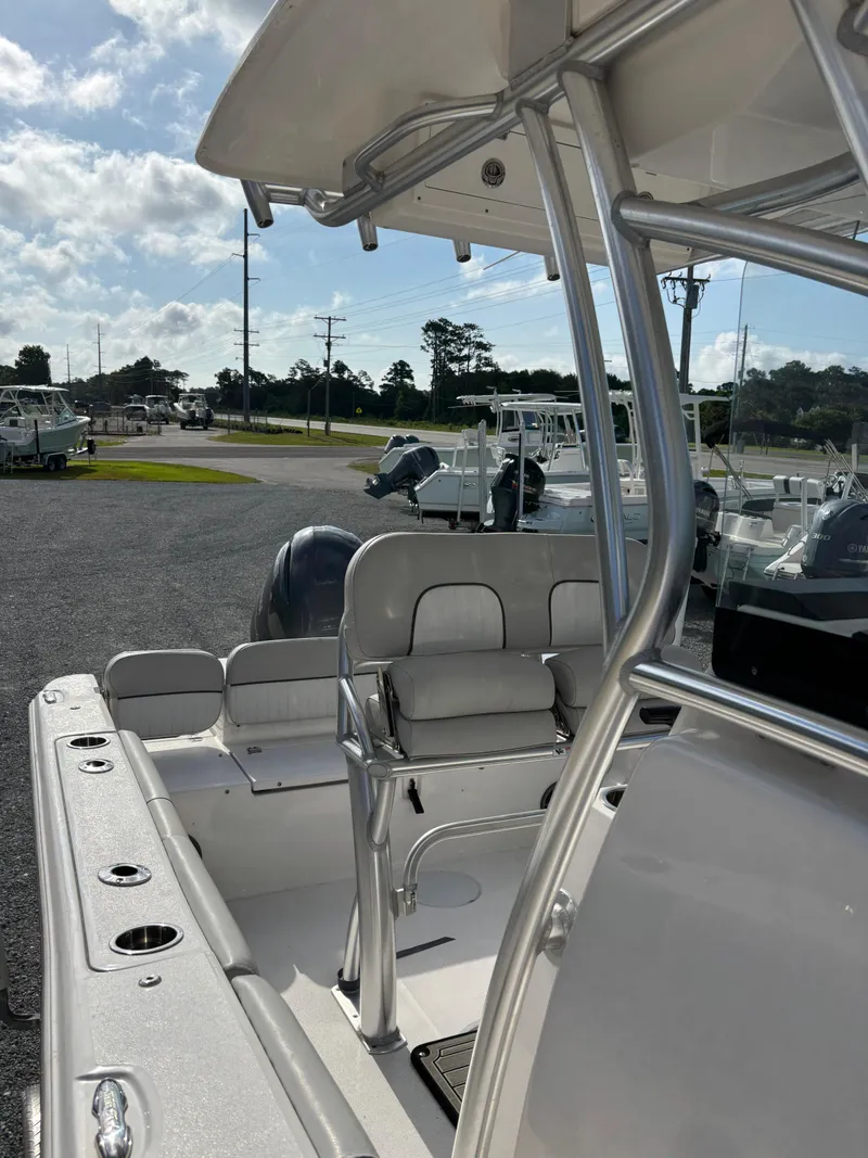 Slide: The Image of Sea Fox 228 Commander 2023 - 12