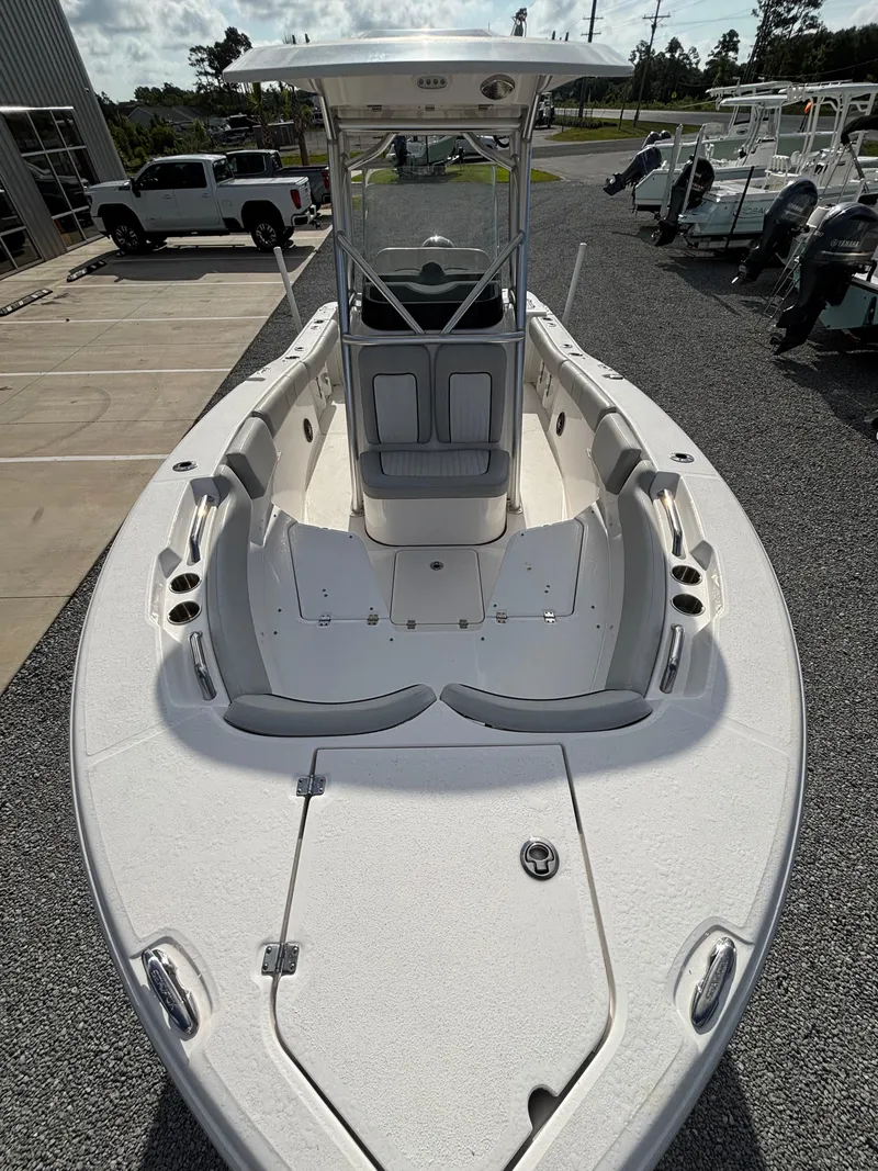 Slide: The Image of Sea Fox 228 Commander 2023 - 6