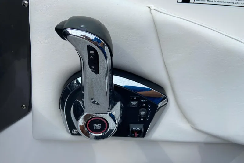 Slide: The Image of Throttle control panel of 2025 Monterey M-45 boat with start/stop button. - 20