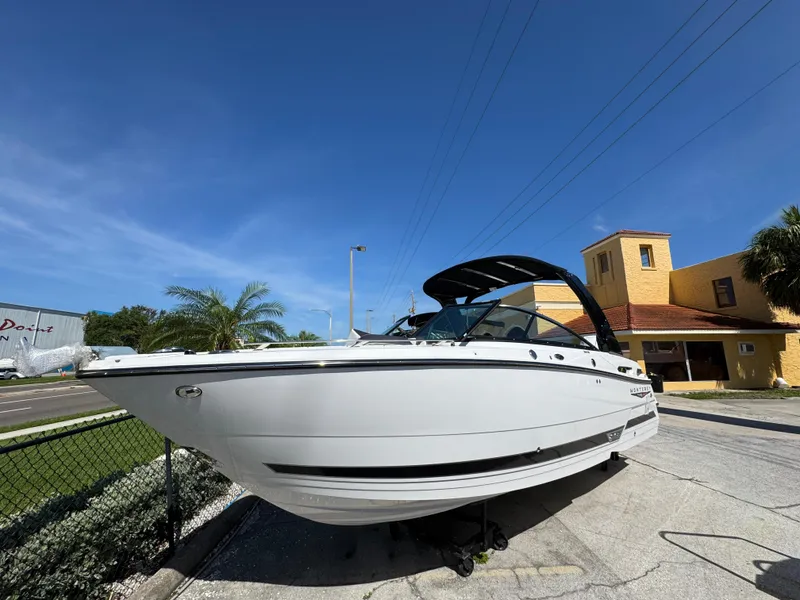 The Image of 2025 Monterey 255SS bowrider profile view - 1