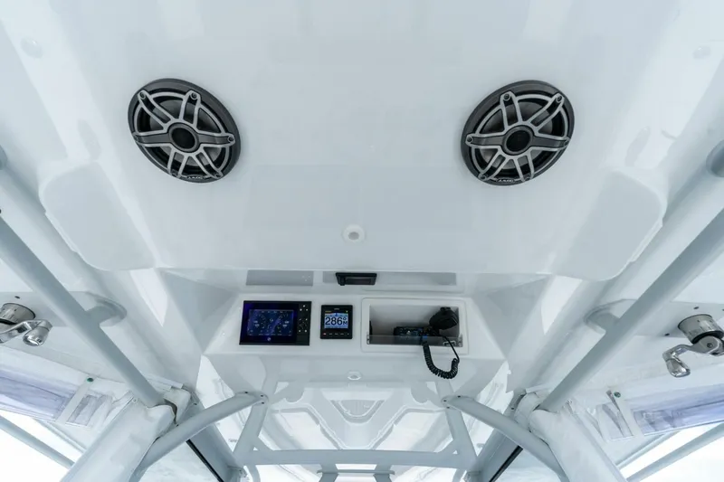 Slide: The Image of 2021 Yellowfin 42 Center Console Fin & Tonic - Hard Top - 14