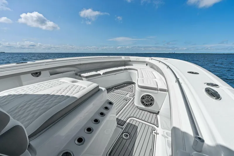 Slide: The Image of 2021 Yellowfin 42 Center Console Fin & Tonic - Bow - 21