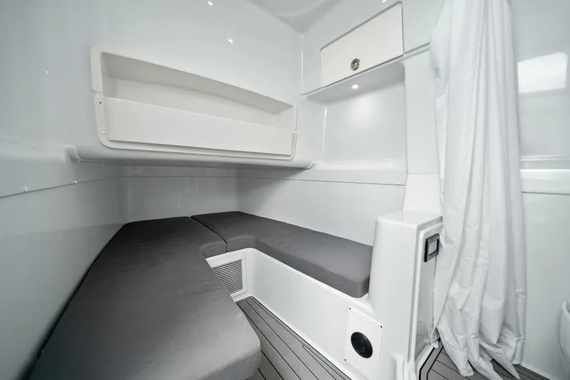 Slide: The Image of 2021 Yellowfin 42 Center Console Fin & Tonic - 44