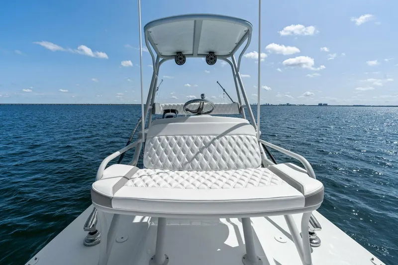 Slide: The Image of 2021 Yellowfin 42 Center Console Fin & Tonic - Flybridge Seating - 5