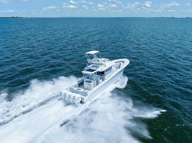 Slide: The Image of 2021 Yellowfin 42 Center Console Fin & Tonic - 52