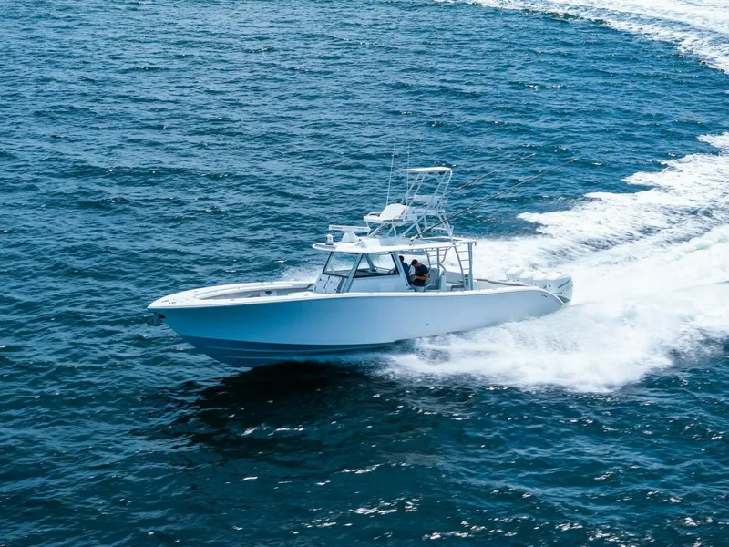 Slide: The Image of 2021 Yellowfin 42 Center Console Fin & Tonic - 58