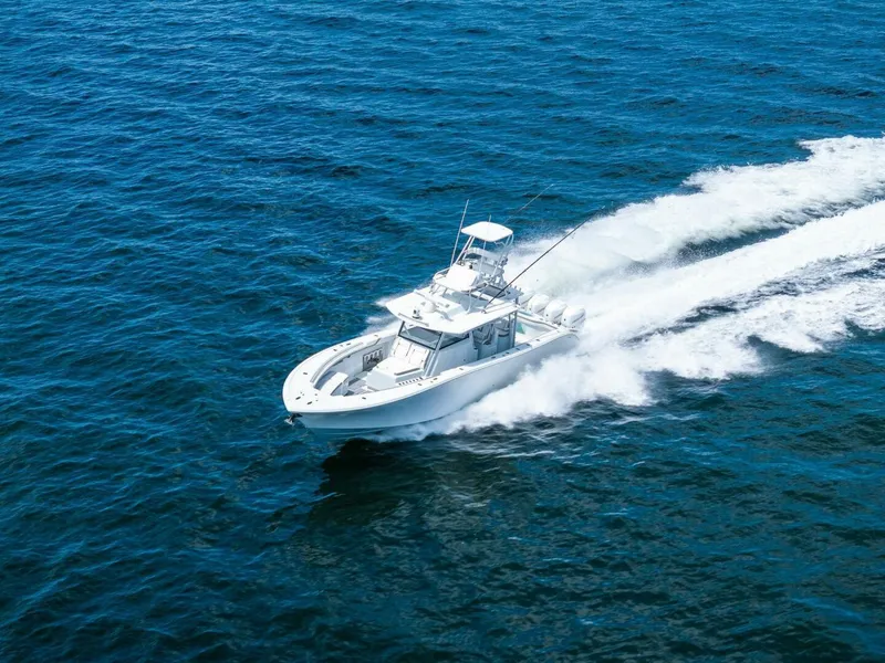 Slide: The Image of 2021 Yellowfin 42 Center Console Fin & Tonic - 60