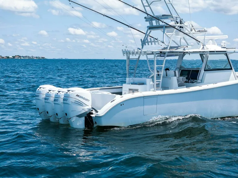Slide: The Image of 2021 Yellowfin 42 Center Console Fin & Tonic - 63