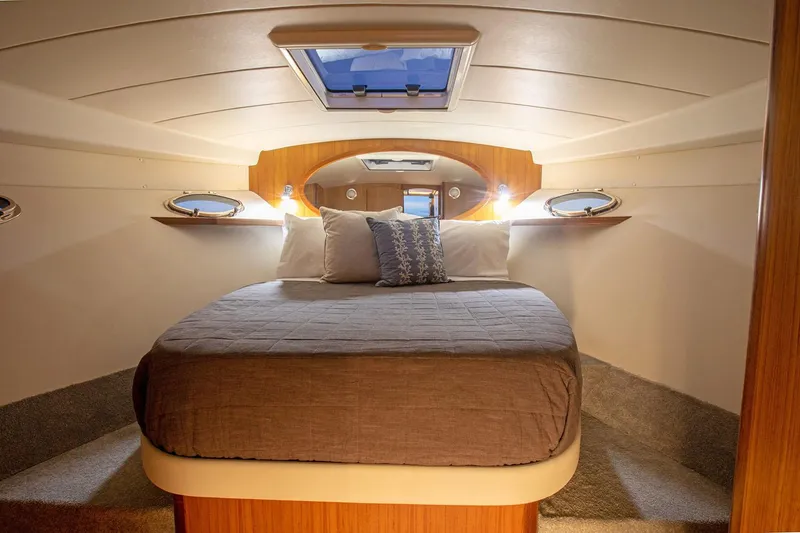 Slide: The Image of Manufacturer Provided Image - 10