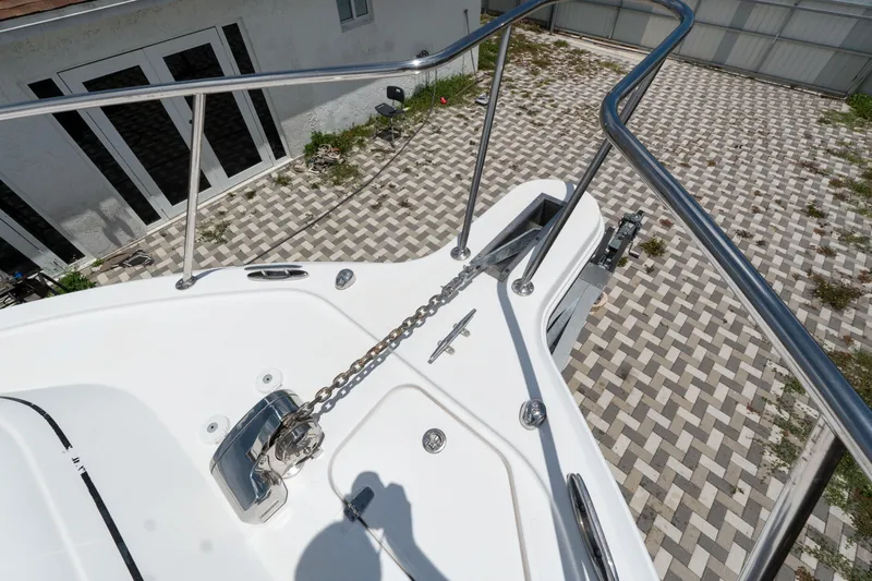 Slide: The Image of 2007 Pro-Line 35 Express boat anchor chain and deck view. - 7