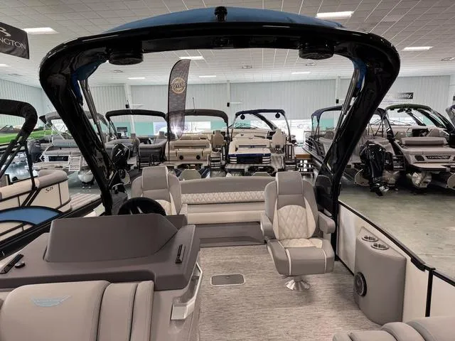 Slide: The Image of Bennington Q Swingback 25 QSBA 2025 - 17