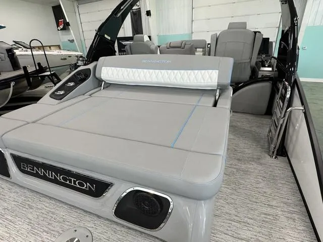 Slide: The Image of Bennington Q Swingback 25 QSBA 2025 - 6