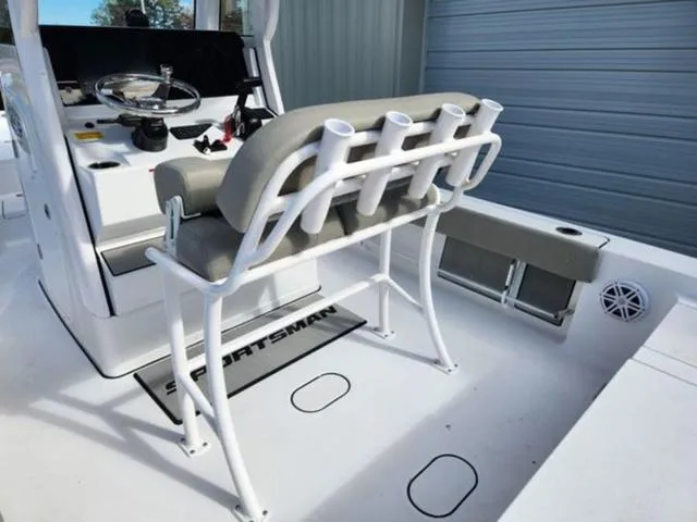 Slide: The Image of Sportsman Masters 227 Bay Boat 2025 - 14