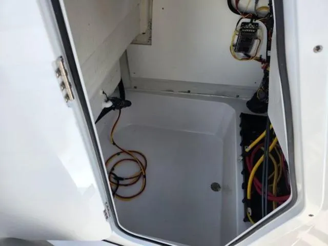 Slide: The Image of Sportsman Masters 227 Bay Boat 2025 - 17