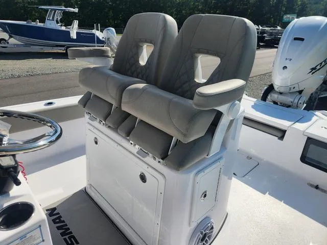 Slide: The Image of Sportsman Masters 267OE Bay Boat 2025 - 3