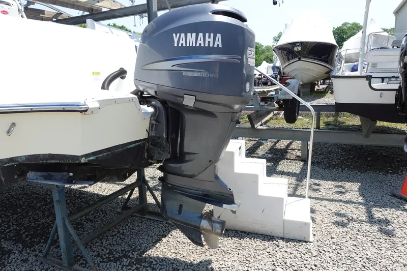 Slide: The Image of 2004 Polar 2300 Walkaround with Yamaha outboard motor on display. - 3