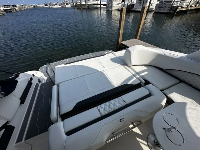 Slide: The Image of Regal 3300 2022 - 15