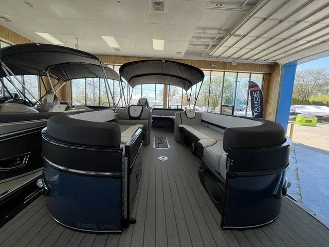 Slide: The Image of Tahoe Cascade 2585 VRL 2025 - 9