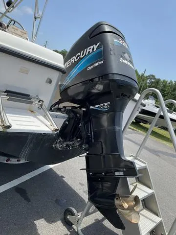 Slide: The Image of Grady-White Seafarer 226 1999 - 10